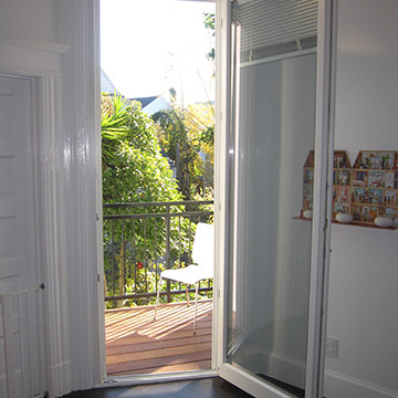 Access to balcony from kitchen via tilt-turn window.